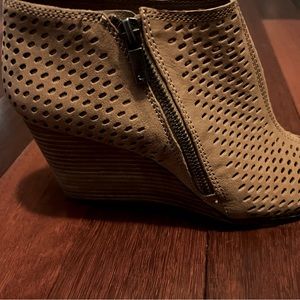 Lucky Brand Heels New